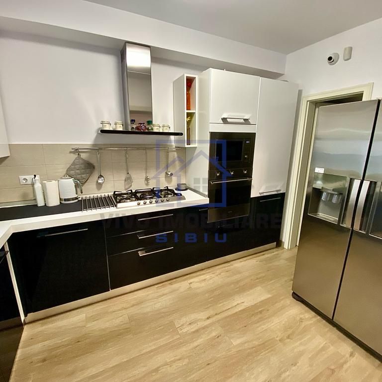 Casa de inchiriat in Sibiu - mobilat - Padurea Dumbrava de inchiriat - Fotografie 1