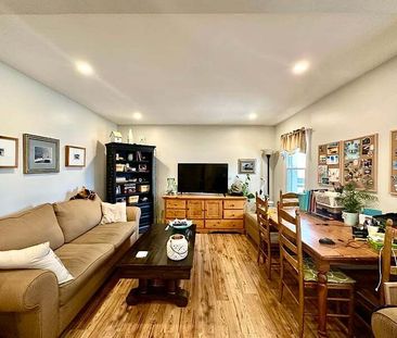 240 Marier Avenue Unit 3 - Photo 2