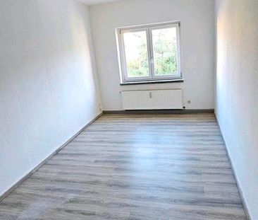 Helle 2 Zimmer Wohnung in Crimmitschau zu vermieten - Photo 3
