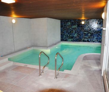 Modern 2.5-room apartment, incl. pool with counter-current system - Photo 5