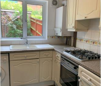 3 bedroom terraced house to rent - Photo 5