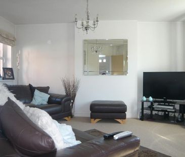 3 bedroom property to rent - Photo 2