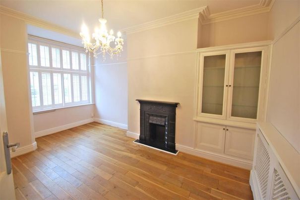 3 bedroom end of terrace house to rent - Photo 1