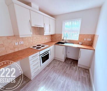 Norley Close - Warrington - WA5 - Photo 5