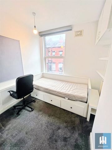 Burchett Grove, Woodhouse, Leeds, LS6 - Photo 4