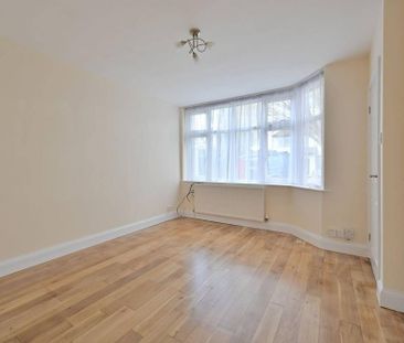 2 bedroom semi-detached house to rent - Photo 2