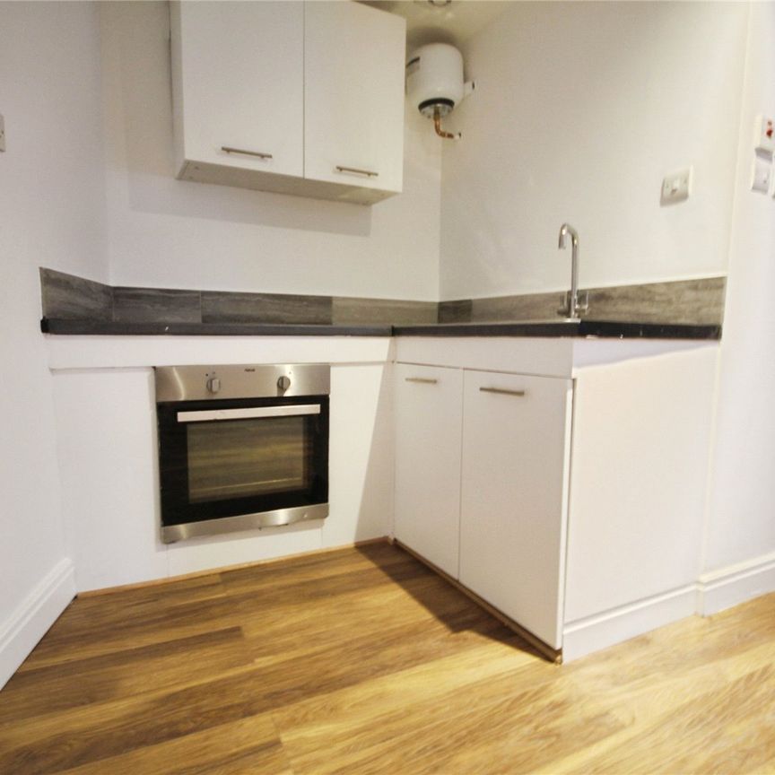 Silverleigh Road, Thornton Heath, CR7 6DU - Photo 1