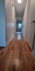 un beau 5 1/2 avec 3 chambres fermées à Ahuntsic - électroménagers inclus- - Photo 4