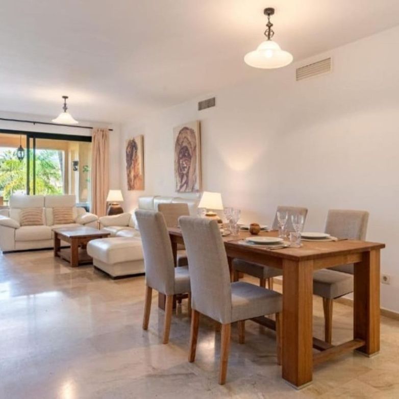 Middle Floor Apartment · Diana Park - Photo 1