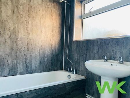 3 bedroom terraced house to rent - Photo 4