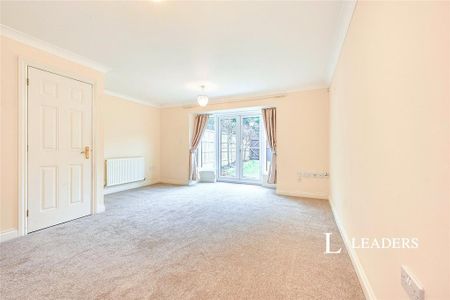 3 bedroom terraced house to rent - Photo 3