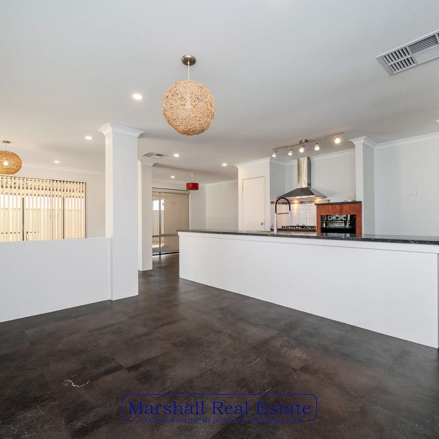 4x2 Summer Entertainer with Pool - Photo 1