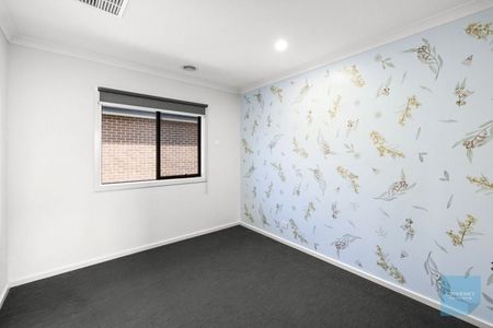 FOUR BEDROOM HOME - Photo 4