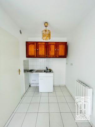 Location Appartement 1 pièce 24m² LYON 8ème - Photo 1