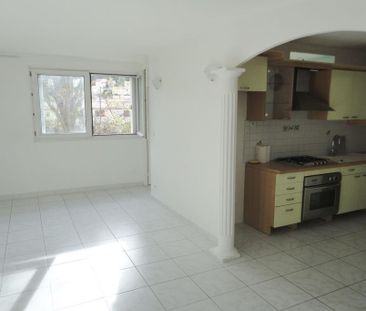 Location Appartement 1 pièce 33m² CARNOUX EN PROVENCE 13470 - Photo 2