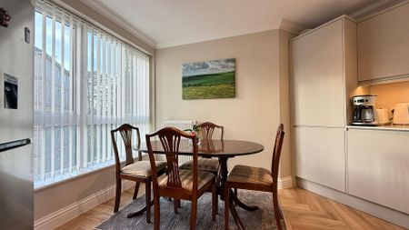 2 Bedroom Apartment - Photo 4