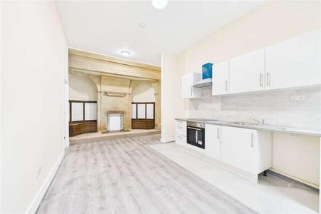 Newbury House, Andover Road, Newbury, Berkshire, RG14 - Photo 2