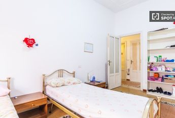 Piazza Ragusa, Rome, Lazio 00182