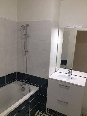 Location Appartement 3 pièces 61m² JOUE LES TOURS 37300 - Photo 3