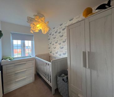 3 bedroom semi-detached house to rent - Photo 3