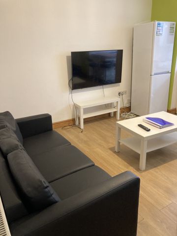 29 Hubert Road - Photo 2