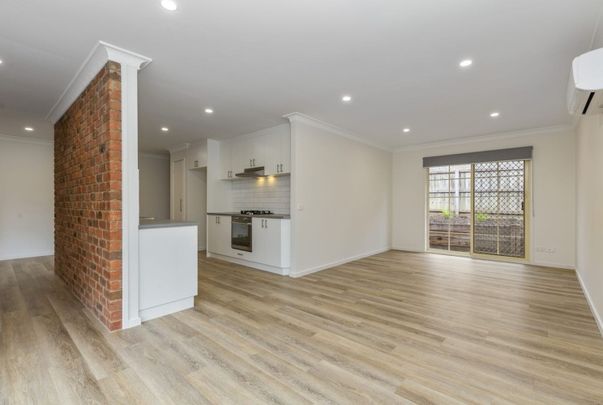 4/12-14 Truscott Street, Long Gully - Photo 1