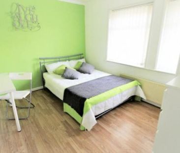 Ravenscliffe Avenue - Photo 4
