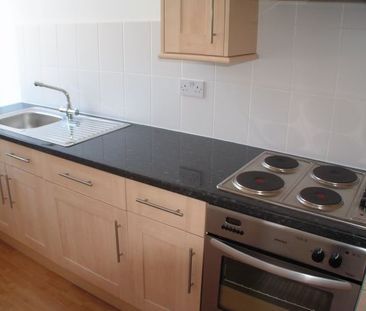 Howgate House, 3 Wellington St, Dewsbury, WF13 - Photo 3