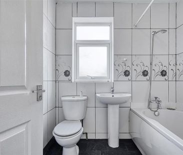 House to rent - Photo 6