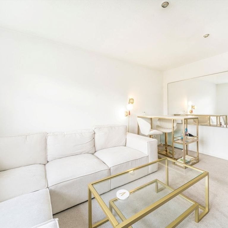 Massingberd Way, SW17 6AJ, London - Photo 1