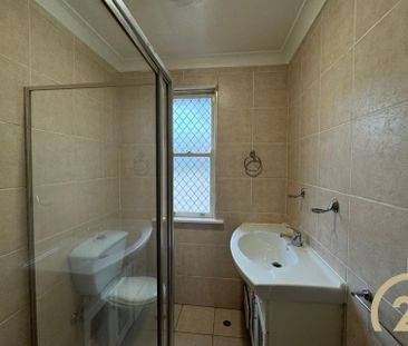 Five Bedroom Home&comma; in a Prime Location&excl; - Photo 5