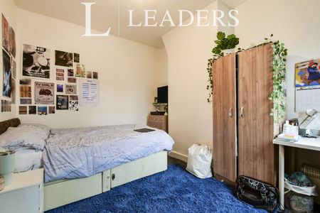 4 bedroom house to rent Braemar Road, Manchester, M14 - Photo 5