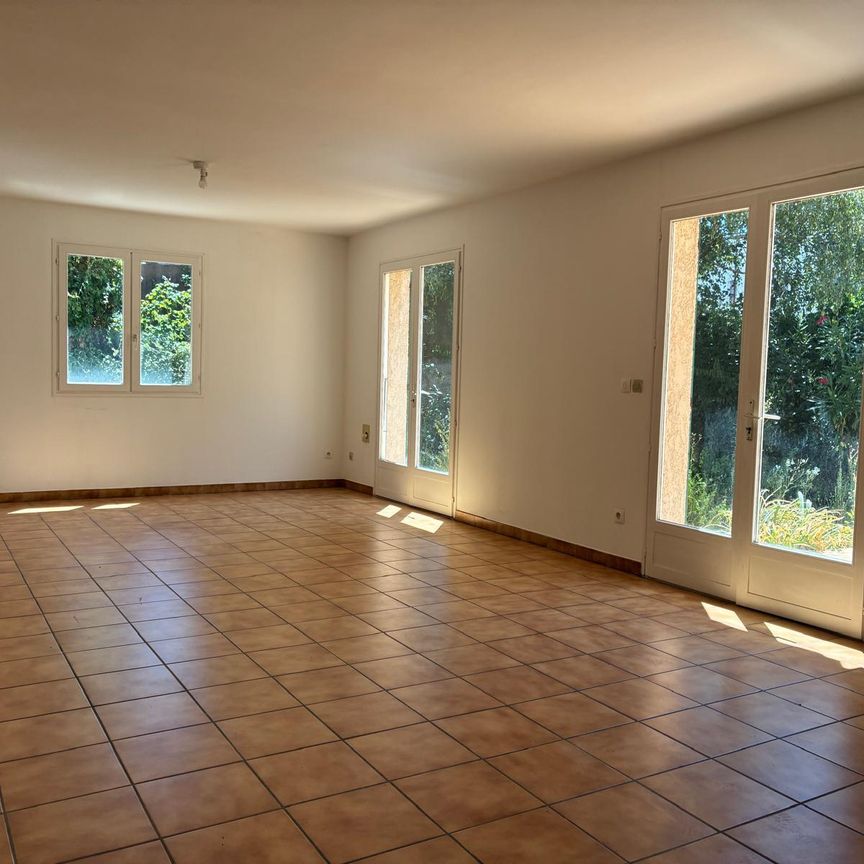 Location Maison 6 pièces 156m² VALENCE 26000 - Photo 1