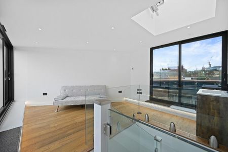 3 bedroom terraced house to rent - Photo 3