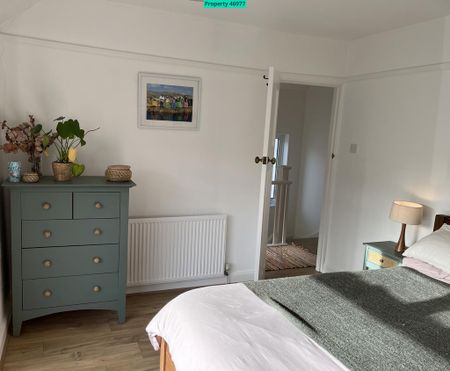 3 bedroom end of terrace house to rent - Photo 3