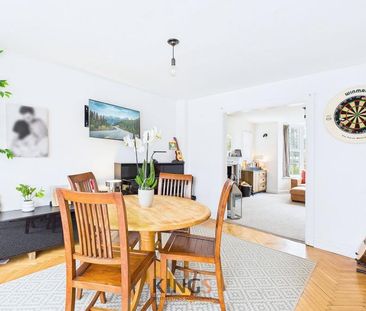 4 bedroom detached house to rent - Photo 4