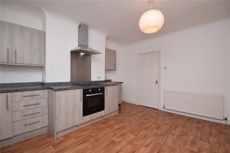 80, Cross Flatts Terrace, Leeds, West Yorkshire, LS11 7PD - Photo 4