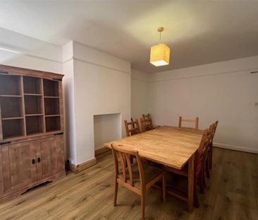 5 bedroom semi-detached house to rent - Photo 2