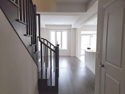 Townhouse For Lease | X8117792 - Photo 2