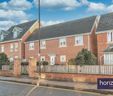 Clough Close, Middlesbrough, North Yorkshire, TS5 5EX - Photo 2