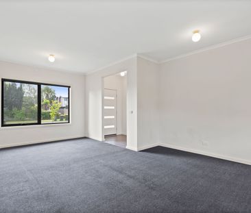 Charming 3-Bedroom Home in Thomastown - Photo 3