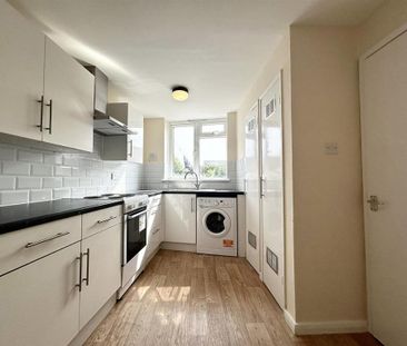 3 bedroom maisonette to rent - Photo 4