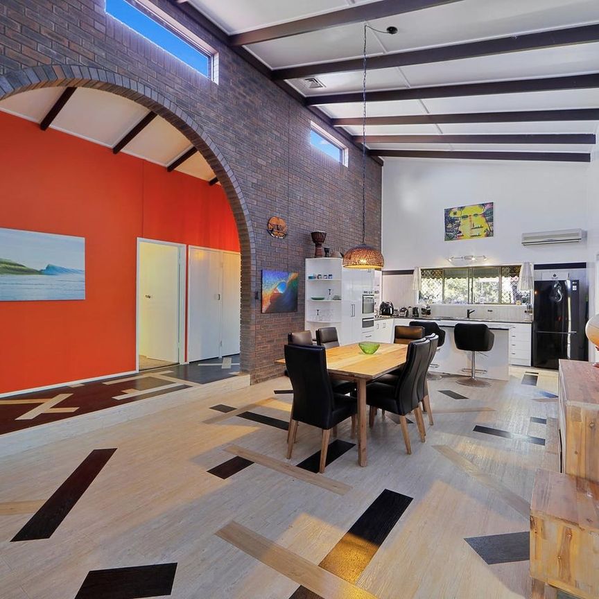 For Rent - Character-Filled Brick Home | 2 Redshaw Street, Bundaberg East - Photo 1