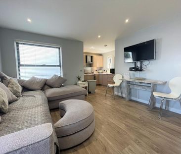 3 bedroom link detached house to rent - Photo 1