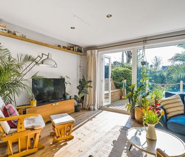 End Of Terrace House to rent - Haynes Lane, London, SE19 - Photo 3