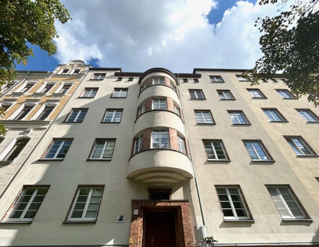 • 2 Zimmer • Erker-Wohnzimmer • Chemnitz-Kaßberg • zur Miete • jetzt Termin vereinbaren - Photo 1