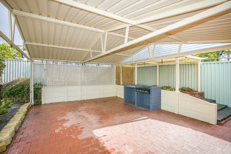 15 Tawny Way, Thornlie WA 6108 - House For Rent | Domain - Photo 3