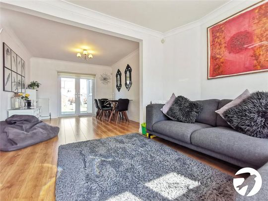 4 bedroom semi-detached house to rent - Photo 1