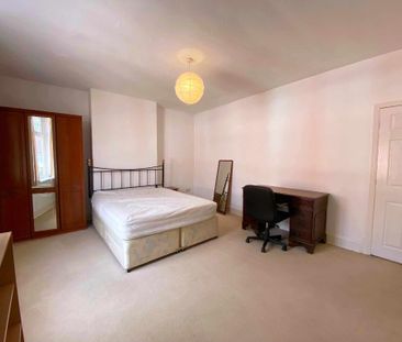 5 bedroom terraced house to rent - Photo 5