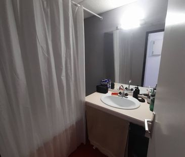 Location Appartement 1 pièce 21m² NIMES 30900 - Photo 2